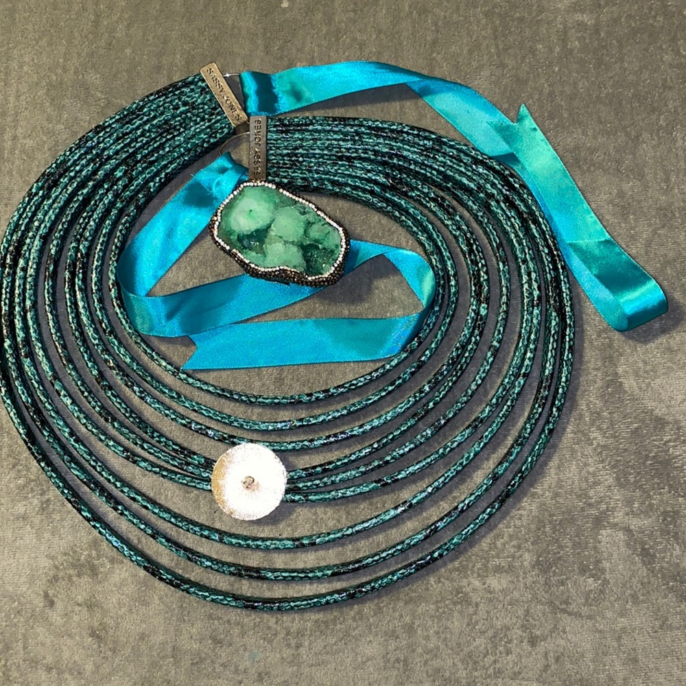 Sassy Jones Necklace! New Never worn!